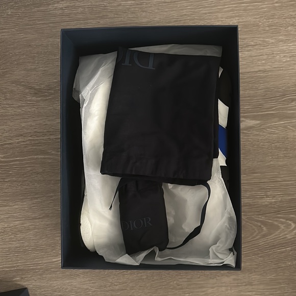 Worn once. Comes in box as is. - Picture 2 of 7